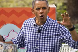Tổng thống Obama giản dị, tươi trẻ với áo sơ mi 