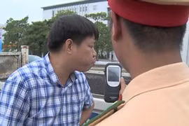 Khó khăn xử lý người điều khiển giao thông vi phạm nồng độ cồn