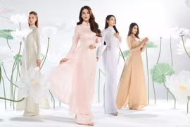 Trương Ngọc Ánh đọ dáng cùng dàn hoa hậu quảng bá Miss Earth 2023
