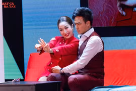 Ốc Thanh Vân "tập yêu" với Thanh Duy trong "Bắt cá 3 tay"