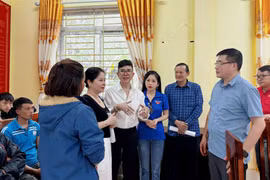 Ca sĩ Long Nhật lần đầu nói về chuyện “phông bạt” khi làm thiện nguyện