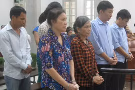 Các bị cáo trong vụ án kinh doanh đa cấp "bậy" lần lượt lĩnh án