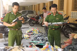“Súng AK, súng trường” tuồn về Hà Nội dịp Trung thu