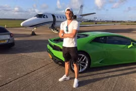 Bale dị ứng với siêu xe Lamborghini
