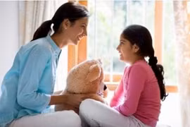 Cha mẹ già mắc ung thư dễ di truyền sang con