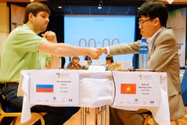 Tiếp tục hòa Svidler, Quang Liêm hy vọng loạt Tie-break