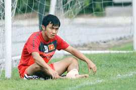 ĐTVN: Chuyên gia thể lực xuất viện, "máy quét" Nguyên Sa sốt nhẹ
