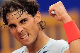 Tay thuận rỉ máu, Nadal vẫn đả bại kình địch Federer