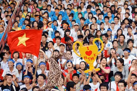 CĐV quyết tâm phủ kín sân Hàng Đẫy