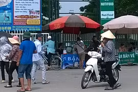 BTC dừng bán, phe vé trận U19 Việt Nam - U19 Nhật Bản, thỏa sức hét giá