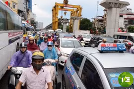 Áp dụng khoa học công nghệ chống ùn tắc
