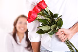 Đàn ông có nồng độ testosterone cao hào phóng hơn
