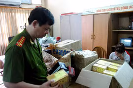 Phá đường dây vận chuyển thuốc lá lậu từ Hải Phòng về Hà Nội