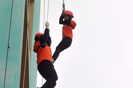 Học cách thoát nạn khi cháy nhà
