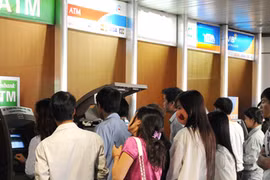 Phát sốt vì… ATM