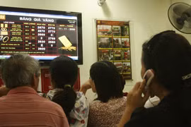 Băn khoăn giữ vàng miếng 