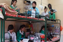 Nghĩa tình mái nhà chung