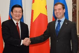 Hội kiến Thủ tướng Nga D. Medvedev