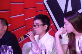 Lộn trái showbiz