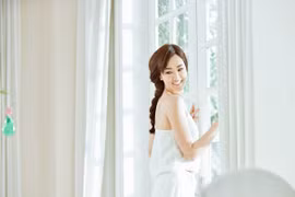 Maya bật khóc trong MV tặng con gái