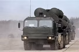Hạm đội phương Bắc (Nga) nhận tên lửa phòng không S-400