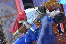 Quang Thắng “hô hấp” cho Vân Dung