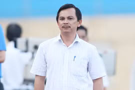 Chủ tịch đội Long An từ chức, thủ môn diễn trò hề bị phạt "nóng"