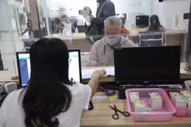 Có địa phương 9 tháng chỉ đổi được 1 giấy phép lái xe qua cổng dịch vụ công