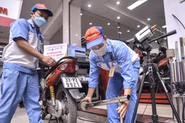 Kiểm soát khí thải xe máy tại Hà Nội và TP.HCM từ 1-7-2027