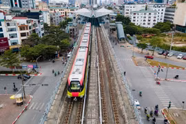 Hà Nội: Có thể tạm dừng chạy xe buýt, tàu điện trên cao khi bão số 3 đổ bộ