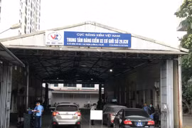 Vì sao đăng kiểm ùn tắc những ngày đầu thực hiện quy định mới?