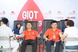 Giọt thương 2025: CBNV ROX Group chung tay hiến máu, lan tỏa giá trị sống đẹp 