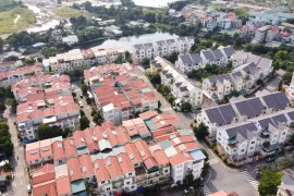 Hà Nội “bêu tên” 17 doanh nghiệp “ôm đất” chậm triển khai