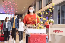 Đường bay từ TP.HCM đi các địa phương gần như đã kín chỗ