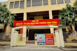 Hà Nội: Nữ Chủ tịch phường Định Công bị đề xuất tạm dừng điều hành một số công việc