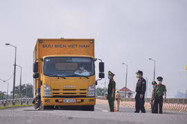 Muốn di chuyển trong vùng 1, trường hợp nào phải xin Giấy đi đường của Sở Giao thông Hà Nội?