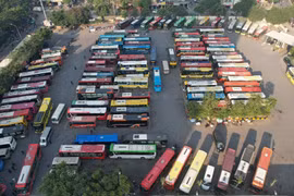Nghỉ lễ 30-4: Dự báo khách đi lại tăng vọt, Hà Nội tăng cường hơn 700 xe đến các điểm “nóng”