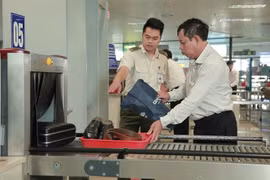 Khách liều lĩnh trộm ba lô ở sân bay Nội Bài, bị tóm gọn ở Phú Quốc 