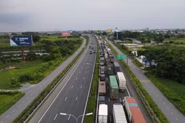 Thu hồi gần 4.000 phù hiệu, biển hiệu phương tiện vi phạm tốc độ
