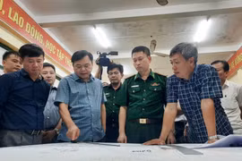 Chạy đua thời gian “vàng” tìm kiếm 13 ngư dân Quảng Nam mất tích trên biển