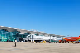 Việc sửa chữa sân bay Vinh chỉ là tạm thời, cần nâng công suất gấp 7 lần hiện tại