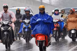  Không khí lạnh tràn về, Bắc bộ chìm trong mưa nhỏ và rét, miền núi dưới 8 độ C