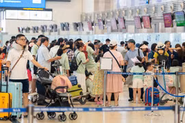 Tỷ lệ chuyến bay đúng giờ dịp nghỉ lễ Quốc khánh chỉ đạt gần 65%