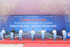 Khởi công xây dựng đường Chợ Chu- ngã ba Trung Sơn, nối thông đường Hồ Chí Minh