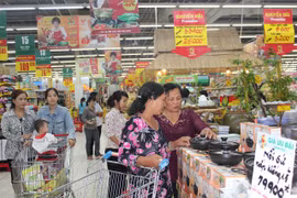 Khách hàng được hưởng lợi với nhiều chương trình khuyến mãi