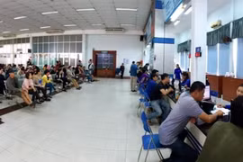 Gần 100.000 vé tàu Tết Nguyên đán bị “ế” do đâu?