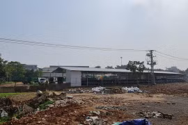 Sơn Tây: Bến xe hàng nghìn mét vuông “mọc” chình ình trên đất nông nghiệp hàng chục năm