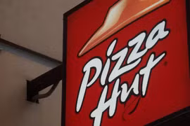 Mỹ: Hàng loạt nhà hàng Pizza Hut đột ngột đóng cửa
