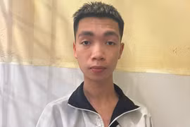 Từ Lào Cai về Hà Nội trộm cắp 6 chiếc điện thoại di động 