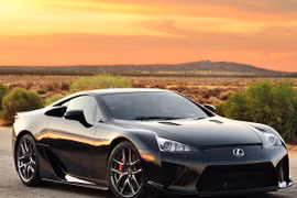 Lexus thừa nhận không cạnh tranh nổi với bộ 3 hãng xe nước Đức 